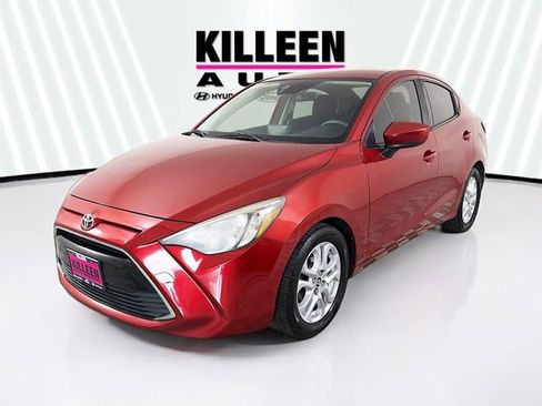 Used 2017 Toyota Yaris iA image 3