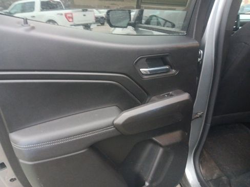 Used 2023 Chevrolet Colorado LT image 16