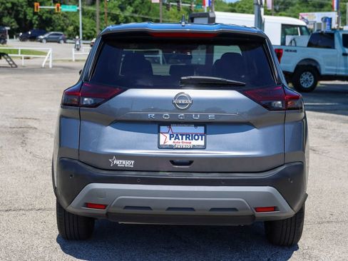Used 2023 Nissan Rogue SV FWD image 27