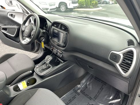 Used 2023 Kia Soul LX w/ Option Group 015 image 27