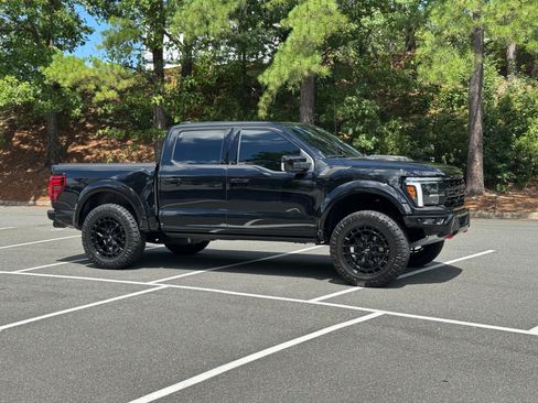 Used 2025 Ford F150 Raptor w/ Equipment Group 803A Raptor R AWD/4WD image 15