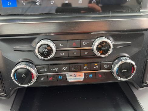 Used 2026 Ford F250 Lariat w/ Tremor Off-Road Package AWD/4WD image 30