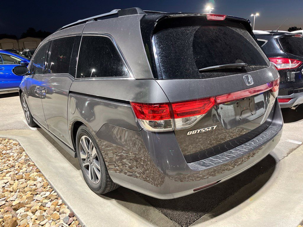 Used 2016 Honda Odyssey Touring Elite image 4