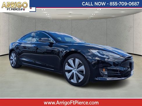 Used 2021 Tesla Model S Long Range Plus image 1