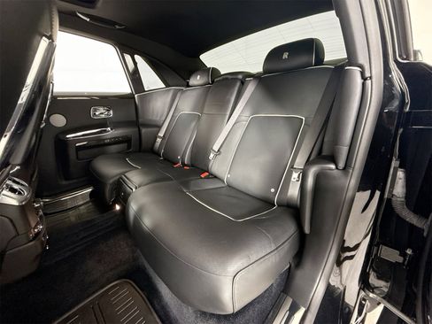 Used 2014 Rolls-Royce Ghost image 19