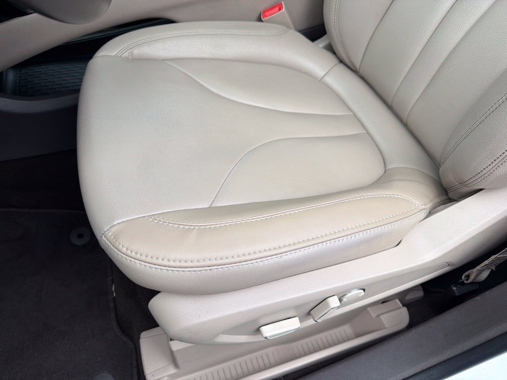 Used 2022 Lincoln Nautilus Reserve w/ Luxury Package FWD image 25