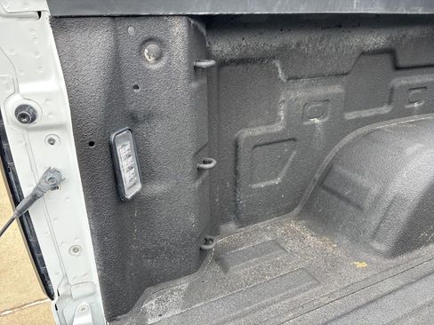 Used 2023 GMC Sierra 1500 Pro AWD/4WD image 17