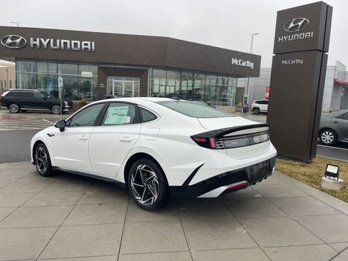 New 2026 Hyundai Sonata SEL FWD image 3