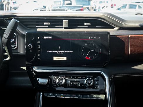 Used 2025 GMC Sierra 2500 Denali Ultimate image 30