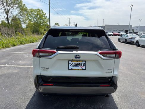 Used 2019 Toyota RAV4 XSE w/ Carpet Mat Package AWD/4WD image 7
