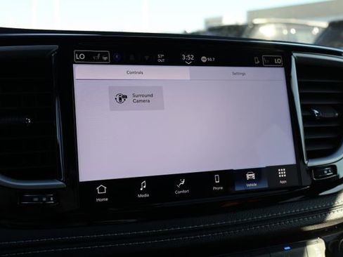 New 2026 Chrysler Pacifica Select image 17