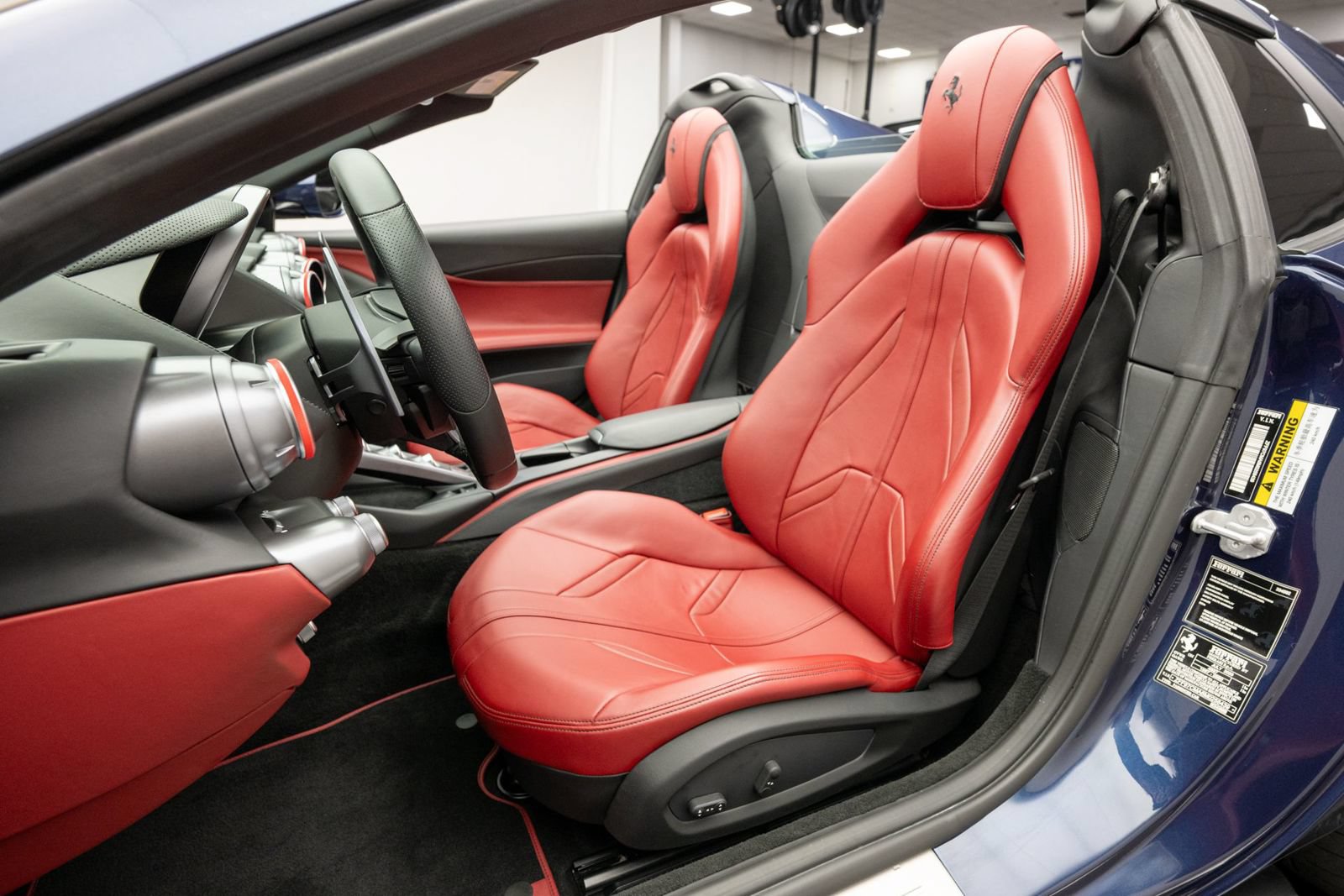 Used 2021 Ferrari 812 GTS RWD image 19