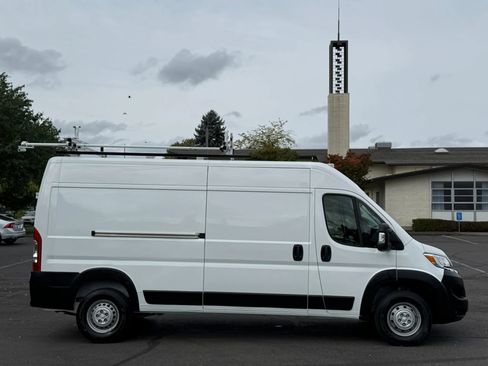 Used 2023 RAM ProMaster 2500 FWD image 7