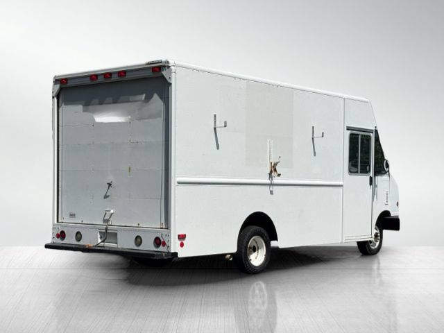 Used 2014 Ford E-350 and Econoline 350 Super Duty w/ A/C Prep Package RWD image 4