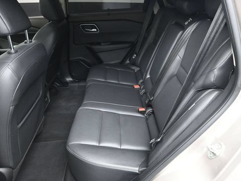 Used 2021 Nissan Rogue SL AWD/4WD image 29