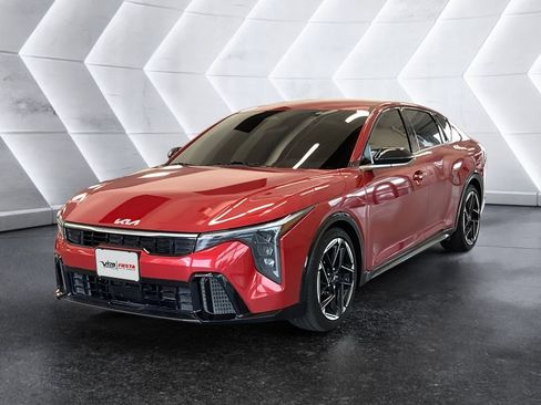 Used 2025 Kia K4 GT-Line FWD image 3