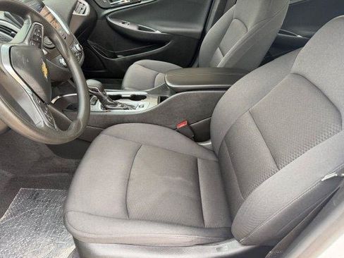 Used 2025 Chevrolet Malibu LT FWD image 14