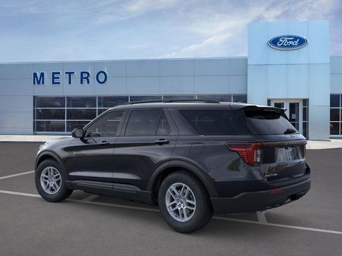 New 2026 Ford Explorer Active image 5