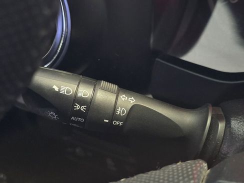 Used 2019 Toyota Tacoma TRD Off-Road image 32