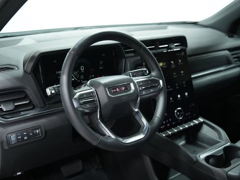 Used 2025 GMC Terrain Elevation image 23