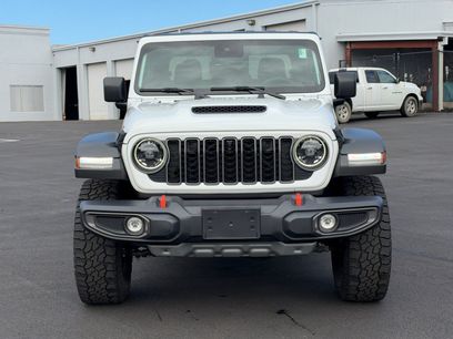 Used 2025 Jeep Gladiator Mojave w/ Convenience Group
