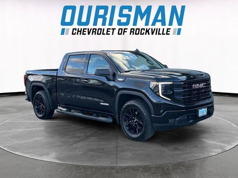 Used 2025 GMC Sierra 1500 Elevation AWD/4WD image 1