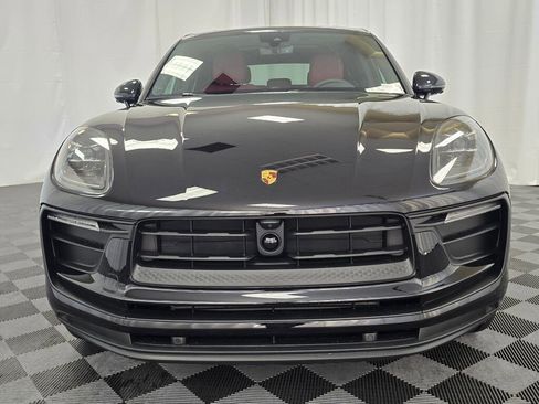 New 2026 Porsche Macan image 10