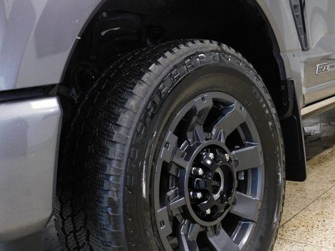 Used 2025 Ford F250 Platinum image 20