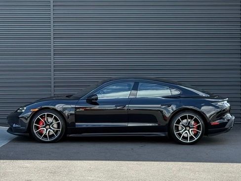 New 2026 Porsche Taycan 4S image 2