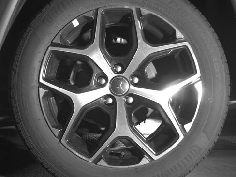 Used 2025 Jeep Compass Limited image 14