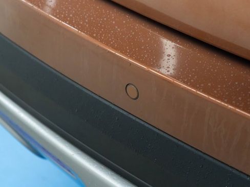 Used 2017 Ford Explorer XLT image 8