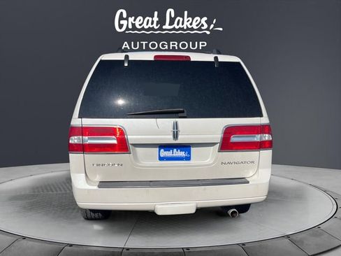 Used 2014 Lincoln Navigator L 4WD image 4