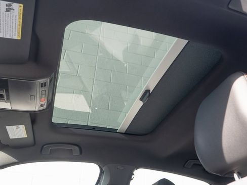 Certified 2025 Volkswagen Jetta GLI Autobahn image 30