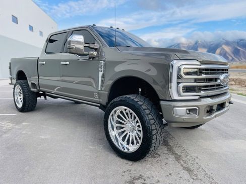 Used 2026 Ford F350 Platinum w/ Platinum Plus Package image 7