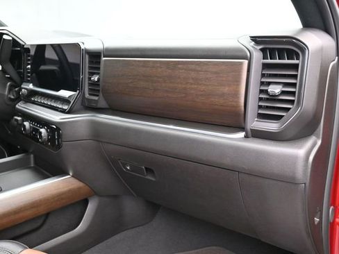 Used 2024 Chevrolet Silverado 2500 High Country w/ Technology Package image 37