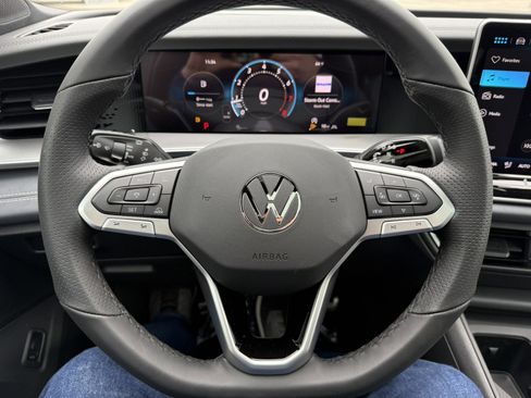 New 2026 Volkswagen Tiguan SE R-Line AWD/4WD image 13