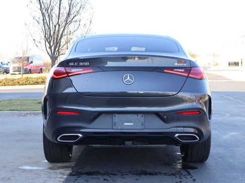 Used 2025 Mercedes-Benz GLC 300 4MATIC image 6