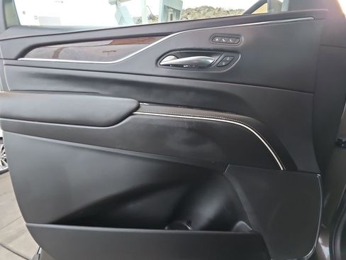 Used 2021 Cadillac Escalade Premium Luxury Platinum image 23