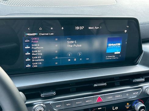 Used 2025 Kia Telluride S image 15