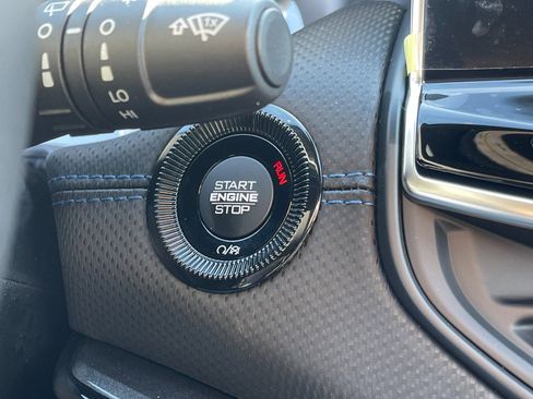 New 2026 Jeep Compass Latitude image 23