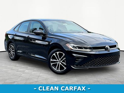 Used 2025 Volkswagen Jetta Sport FWD image 3