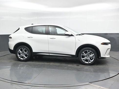 Used 2024 Dodge Hornet R/T AWD/4WD image 5