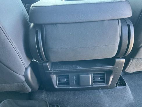 Used 2023 Chevrolet Silverado 1500 LT image 15