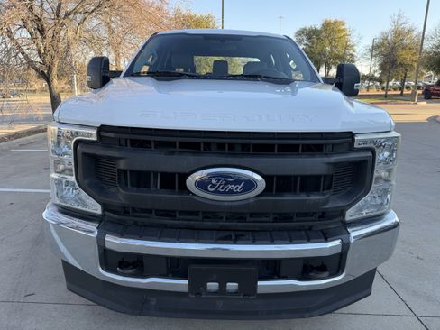 Used 2020 Ford F250 XL w/ Power Equipment Group image 2