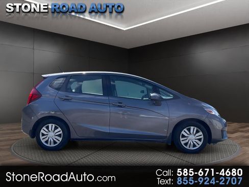 Used 2017 Honda Fit LX image 1