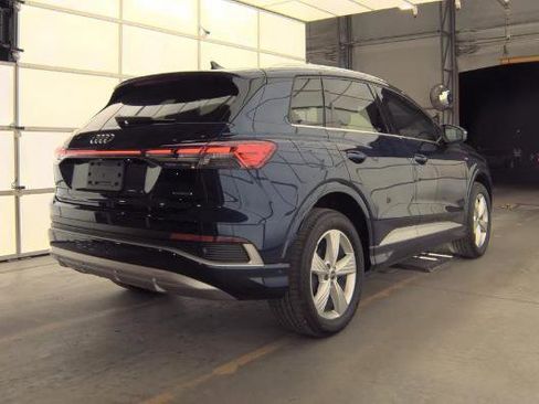 Used 2023 Audi Q4 e-tron Premium Plus image 2