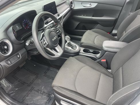 Certified 2024 Kia Forte LXS FWD image 13