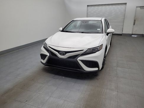 Used 2022 Toyota Camry SE image 15