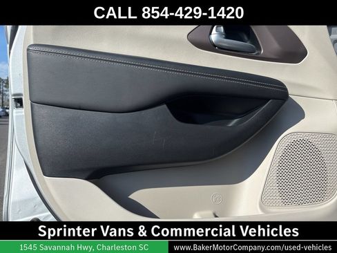 Used 2024 Chrysler Voyager LX FWD image 41