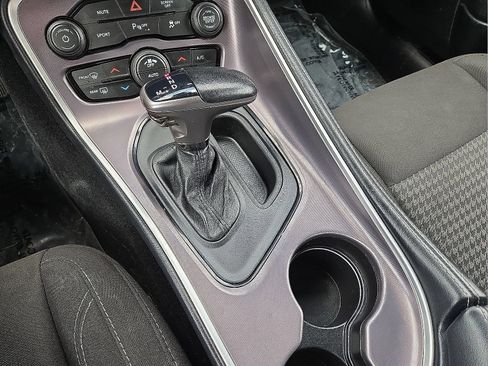 Used 2021 Dodge Challenger SXT w/ Driver Convenience Group RWD image 23
